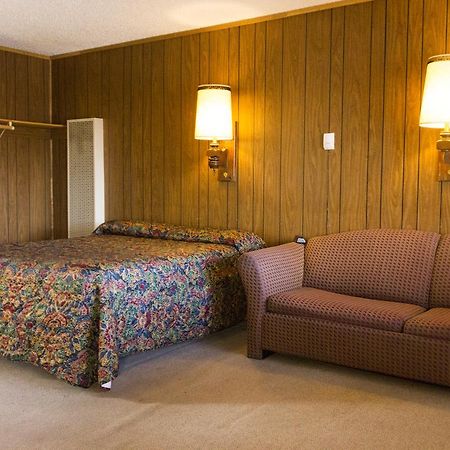 The Village Inn Motel & Restaurant Challis Exterior foto